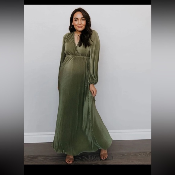 Baltic Born Dresses & Skirts - NWT Baltic Born Venus Sage Pleated Maxi Dress Size XXXLarge